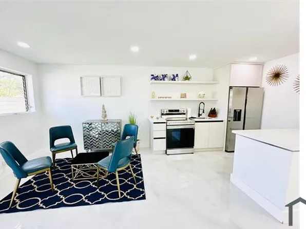 2316 Freedom St, Hollywood, FL