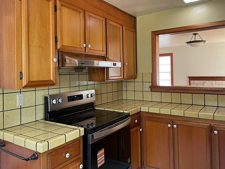 2926 G St — Photo 9