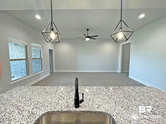5th image of 13188 Canebrake Cir