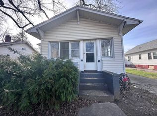 28 Delaware Ave, Danville, IL