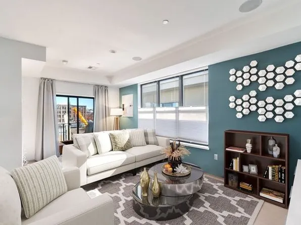 345 D St Unit 13, South Boston, MA 02127