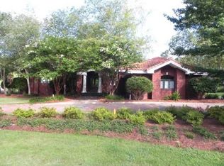 8273 Eagle Pointe Dr, Meridian, MS 39305