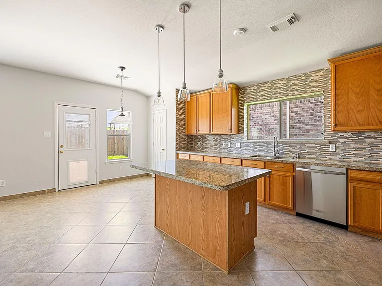 21623 Dalton Spring Ln — Photo 19