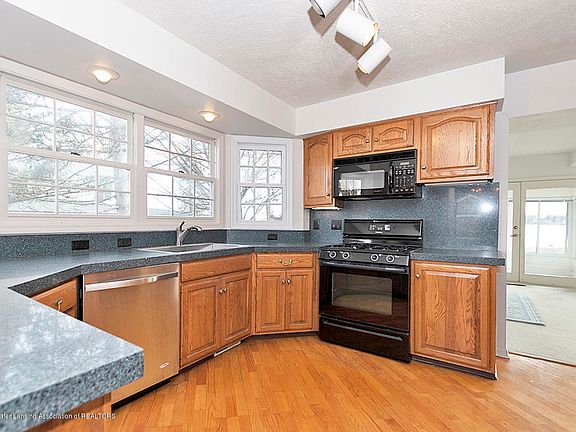 5th image of 6354 W Lake Dr