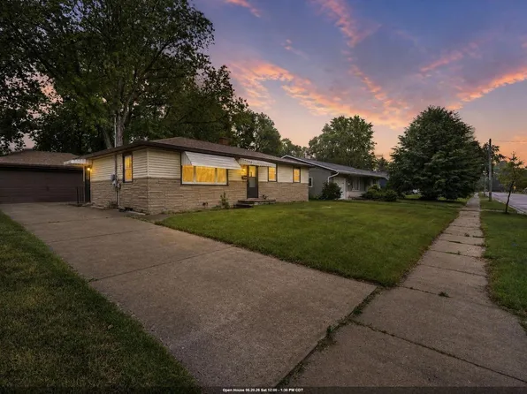 962 Coppens Rd, Green Bay, WI 54303