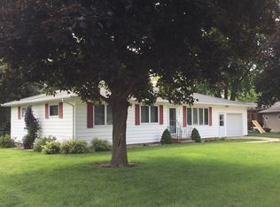 207 Terrace Dr, Hudson, IA 50643