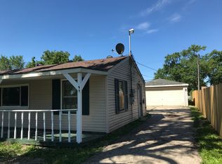 905 S Sumner Ave, Aurora, IL 60505