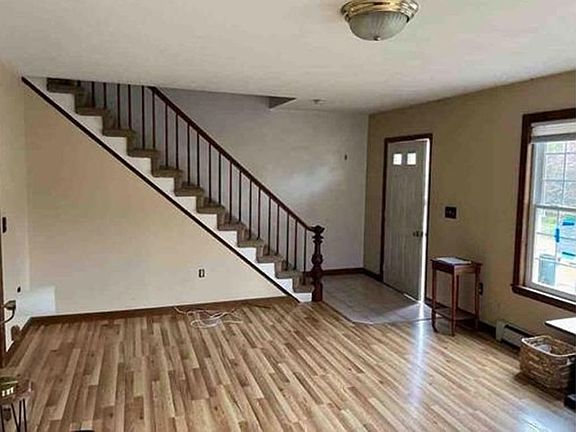Additional Living Room