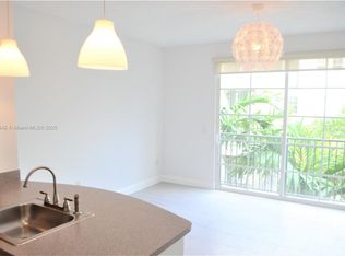 533 NE 3rd Ave APT 446, Fort Lauderdale, FL 33301
