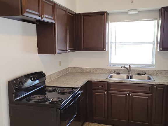 2nd image of 2103 Jobbins Dr Unit 1