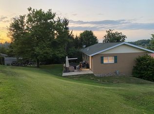 51224 Flagstone Dr, Saint Clairsville, OH 43950