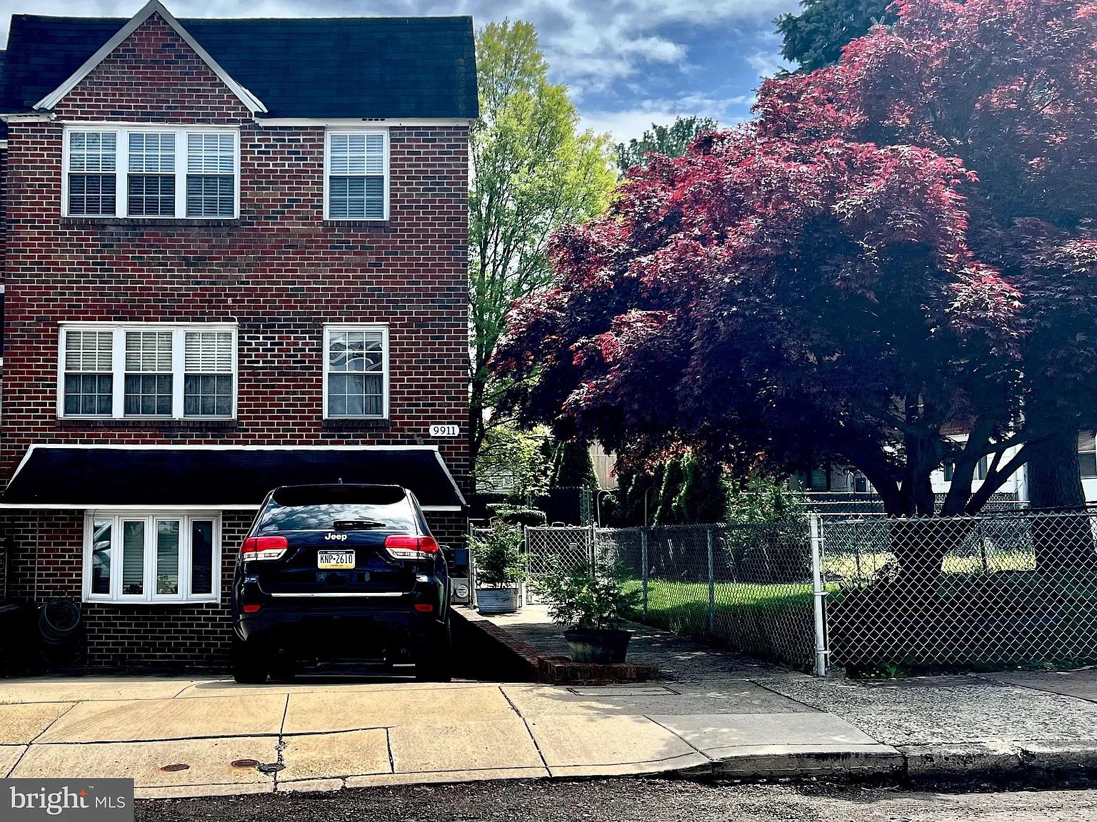 2 bed, 1.0 bath, 3652 sqft, $1,850 — Photo 1
