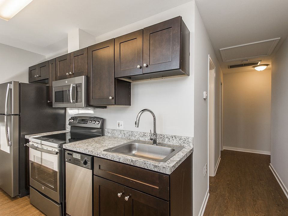 108 Levering Kitchen 1