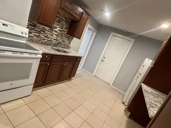 6 Gates St #1L, Worcester, MA 01603