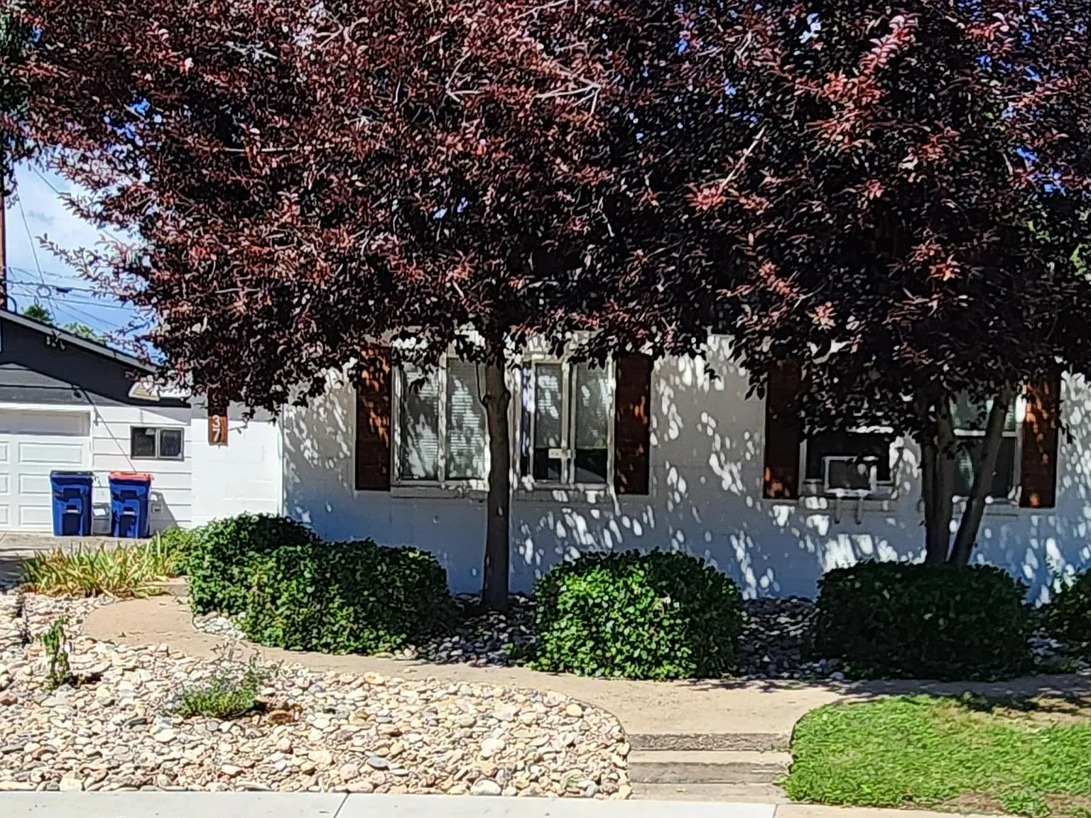 2 bed, 670 sqft, $2,000 — Photo 2