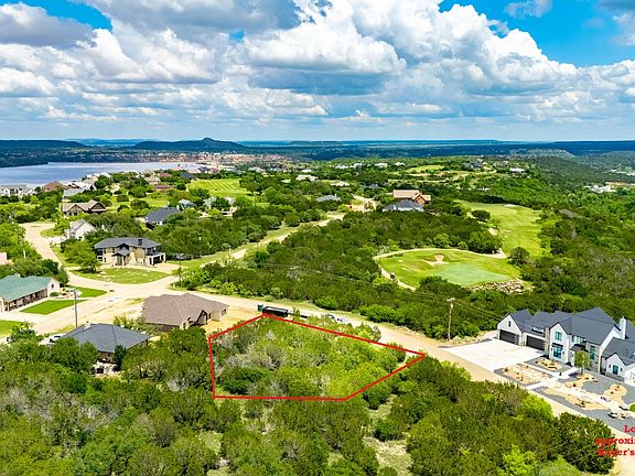 2nd image of 7 Glen Abbey Dr S