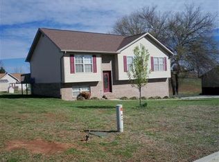 135 Ridgewood Cir, Somerset, KY 42503