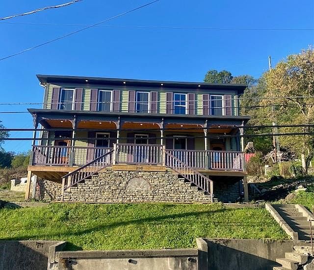 1st image of 210 W 3rd St