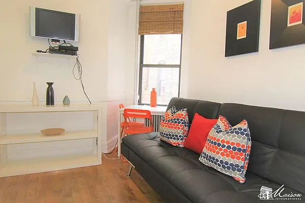 Rented by Maison International | media 30