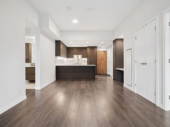 5th image of 308 Morrissey Rd #103