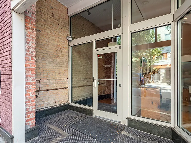 52 Biltmore Ave #203 — Photo 2