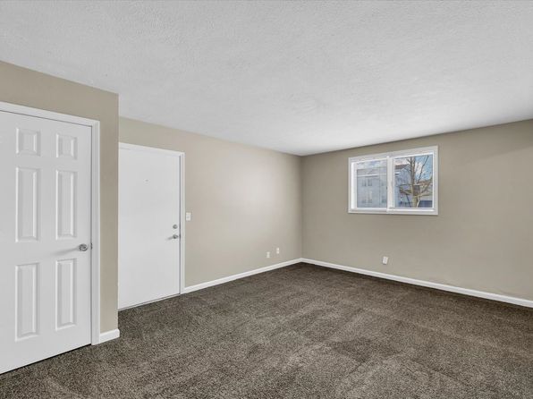 308 College Park Dr #7