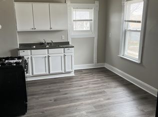 1206 S 15th St, Milwaukee, WI 53204