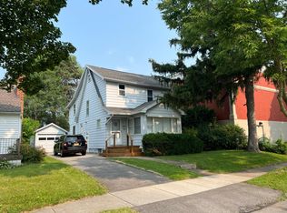 25 Westview Ter, Rochester, NY 14620