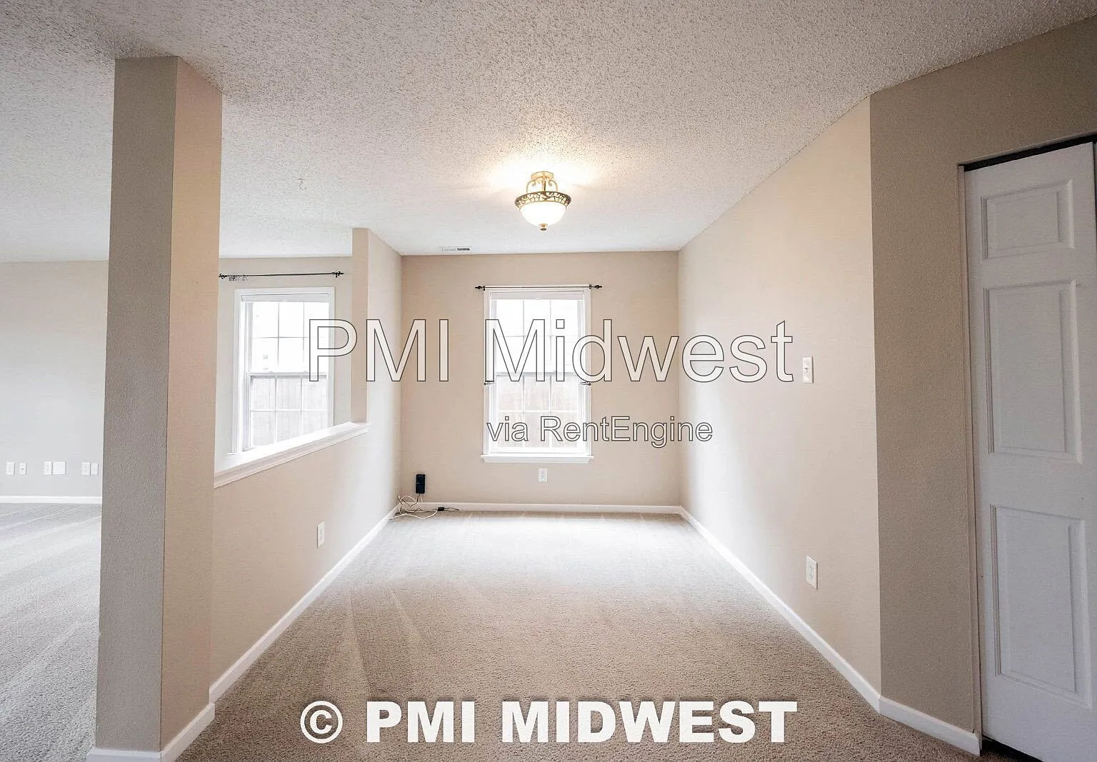 4 bed, 2.5 bath, 3214 sqft, $2,150 — Photo 4