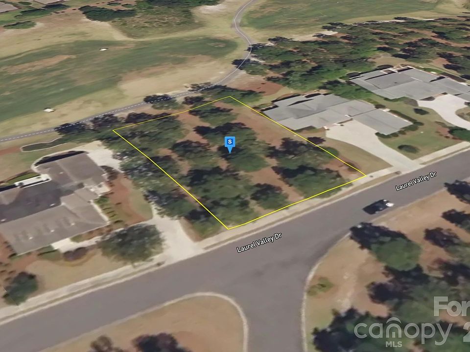 2nd image of 482 Laurel Valley Dr
