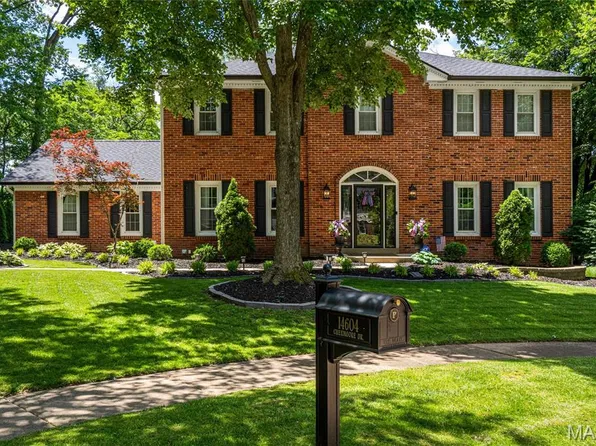 14604 Chermoore Dr, Chesterfield, MO 63017