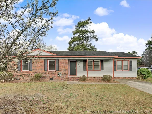 1931 Pumpkin Rd, Fayetteville, NC 28304