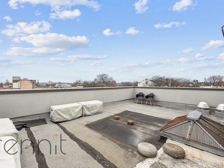 643 Madison St #A — Photo 24