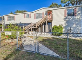 6121 Island Dr, Weeki Wachee, FL 34607