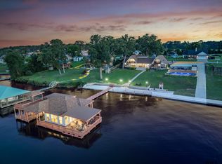 22551 Pine St, Frankston, TX 75763