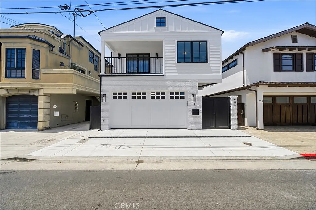 3 bed, 2.5 bath, 2575 sqft, $18,000 — Photo 1