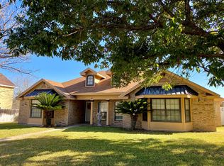 2125 Hackberry St, Uvalde, TX 78801