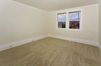 3rd image of 811 Edinburgh St
