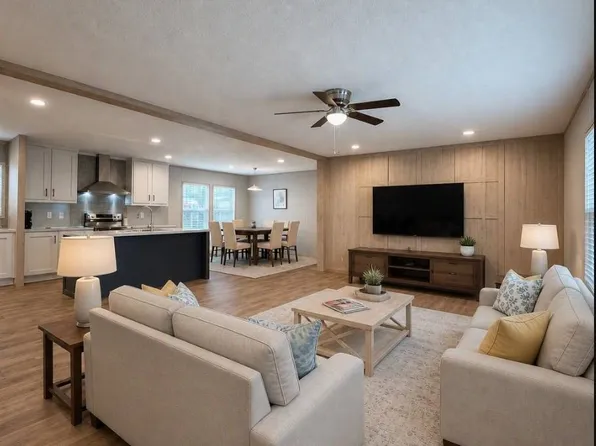 556 Coyote Cir #143, Midway Park, NC 28544