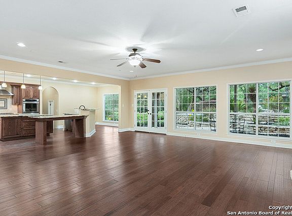2nd image of 8536 Alydar Cir