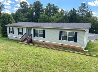 51 Wind Shadows Cir, Leicester, NC 28748