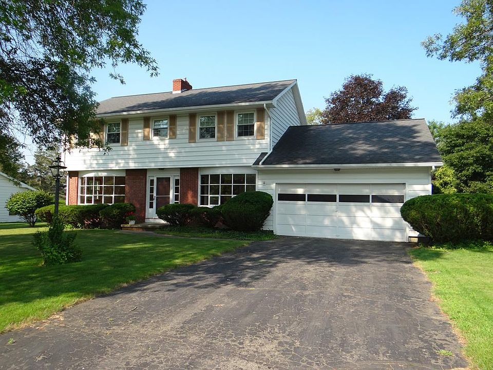 1st image of 47 Greensview Dr
