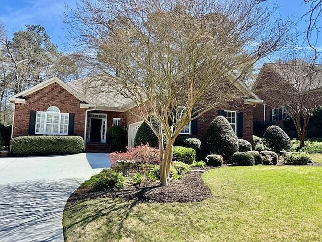 1st image of 149 Glen Haven Cir