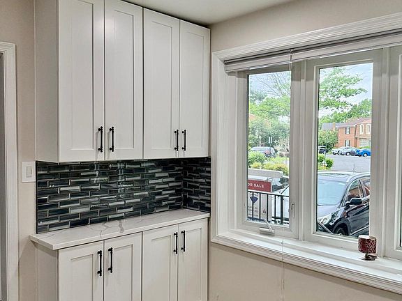 4th image of 2649 Centennial Ct