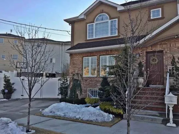 126 Hurlbert St, Staten Island, NY 10305