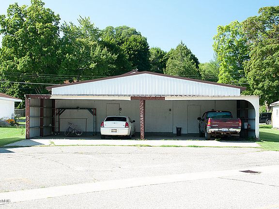 4th image of 120 Park Dr