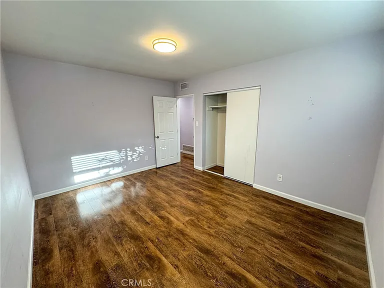 22908 Lull St — Photo 13