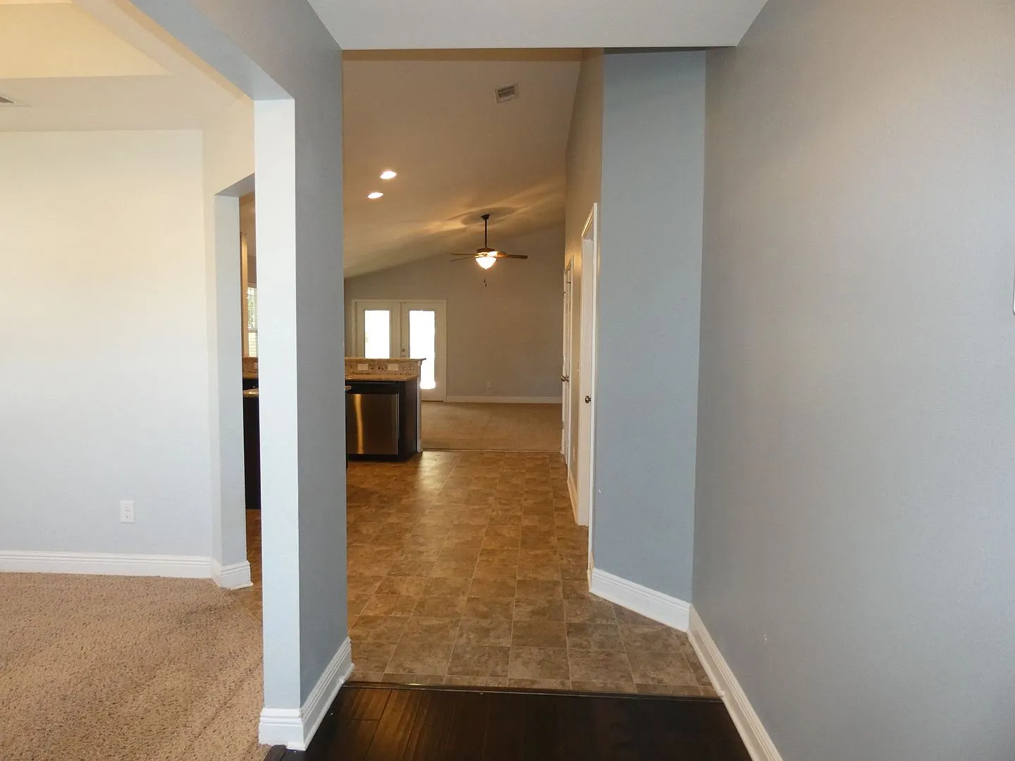 Charming 3-Bedroom Home - Avalon Estates — Photo 3