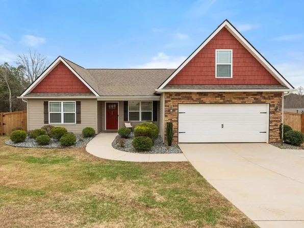 35 Lyman Lake Rd, Lyman, SC 29365