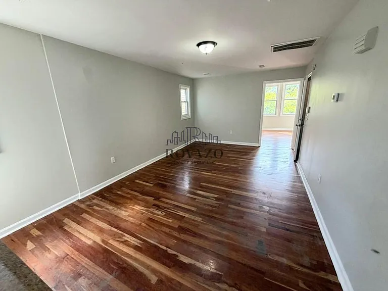 114 Seymour Ave #3A — Photo 12